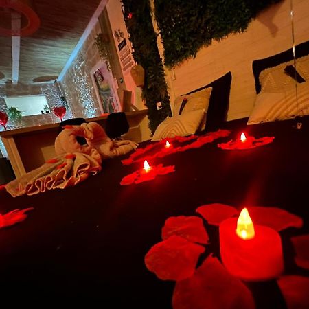 Les Spas De La Mer, Suite & Spa, Love Room, Plein Coeur Du Grau Le Grau-du-Roi Zewnętrze zdjęcie