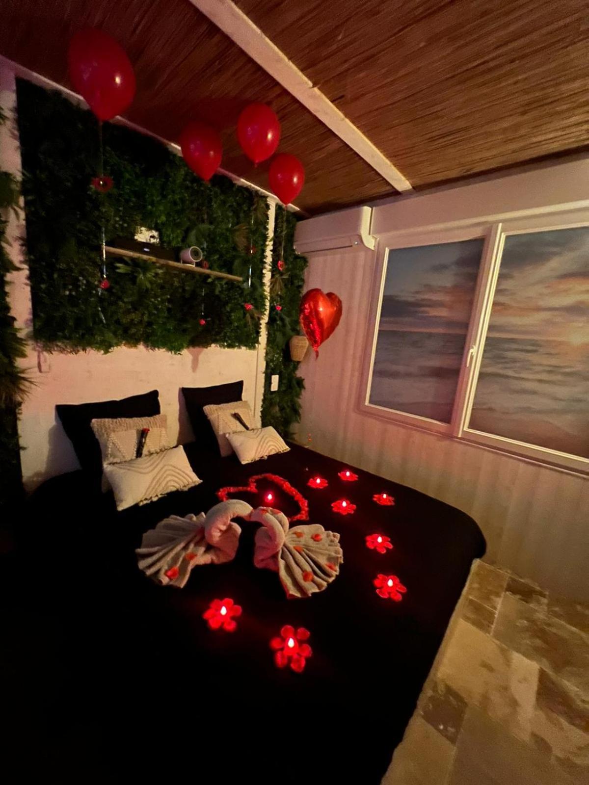 Les Spas De La Mer, Suite & Spa, Love Room, Plein Coeur Du Grau Le Grau-du-Roi Zewnętrze zdjęcie
